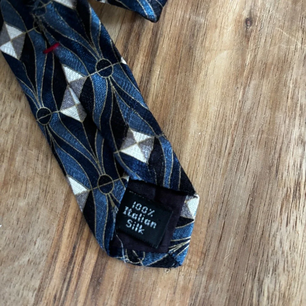 Zylos George Machado Men's Necktie Blue Black Diamond Pattern Italian Silk W4